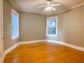 Building Photo - 6327 N Oakley Ave