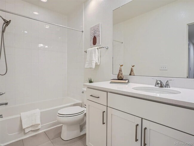 Photo - 10101 E 59th Dr House