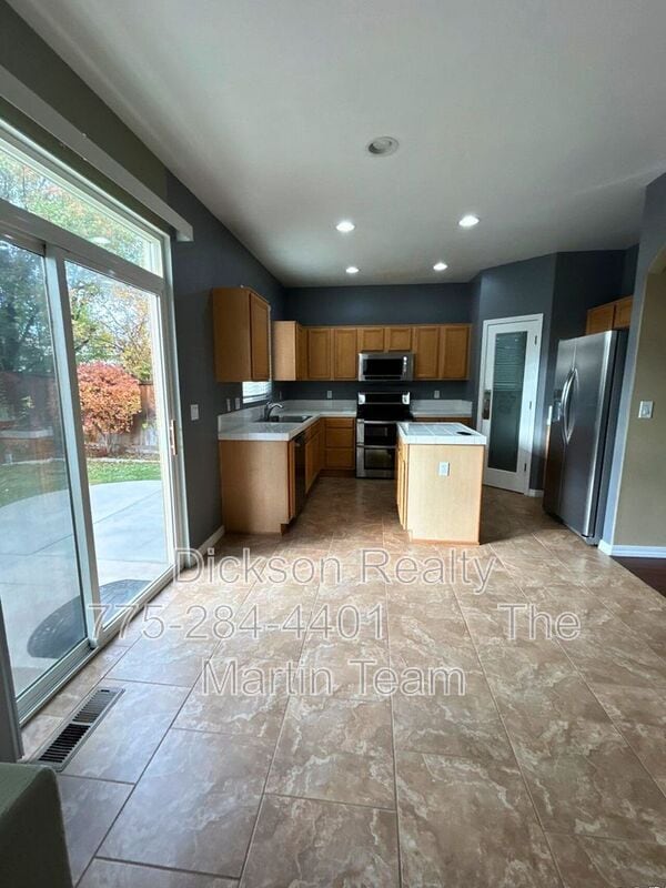 Building Photo - 2739 Ineisa Ct