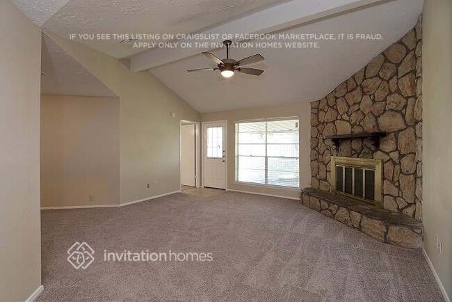 Foto del edificio - 10107 Limewood Ln