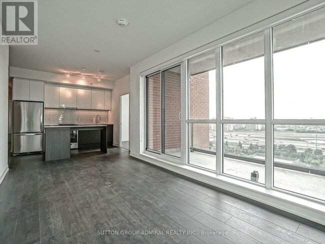 Building Photo - 31 Tippett Rd