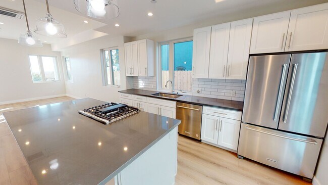 Foto del edificio - 212 Imperial Beach Blvd