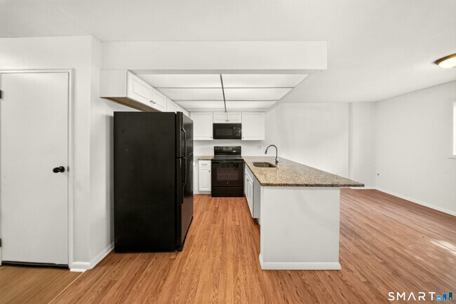 Foto del edificio - 236 Edgemoor Rd