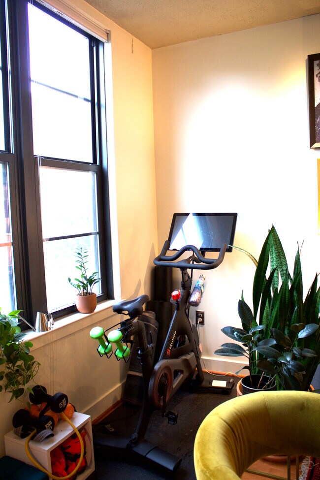 Foto del edificio - 2125 14th St NW