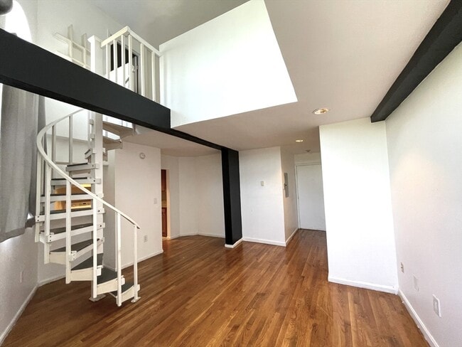 Building Photo - 124 Winnisimmet St