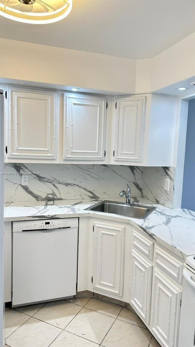 Building Photo - 701 Three Islands Boulevard