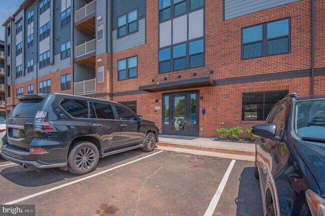 Foto del edificio - 4399 Peach Lily Ln
