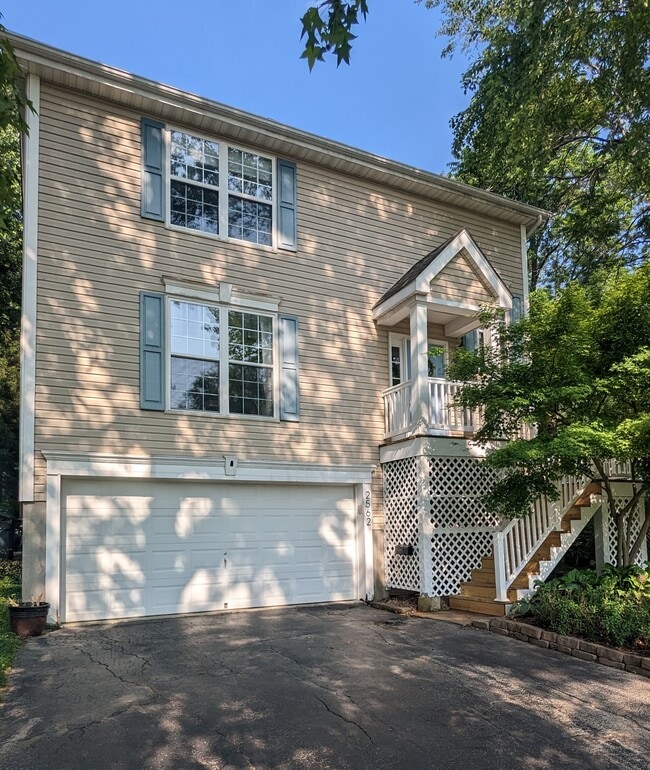 2562 Creve Coeur Dr, Saint Louis, MO 63144 House Rental in Saint