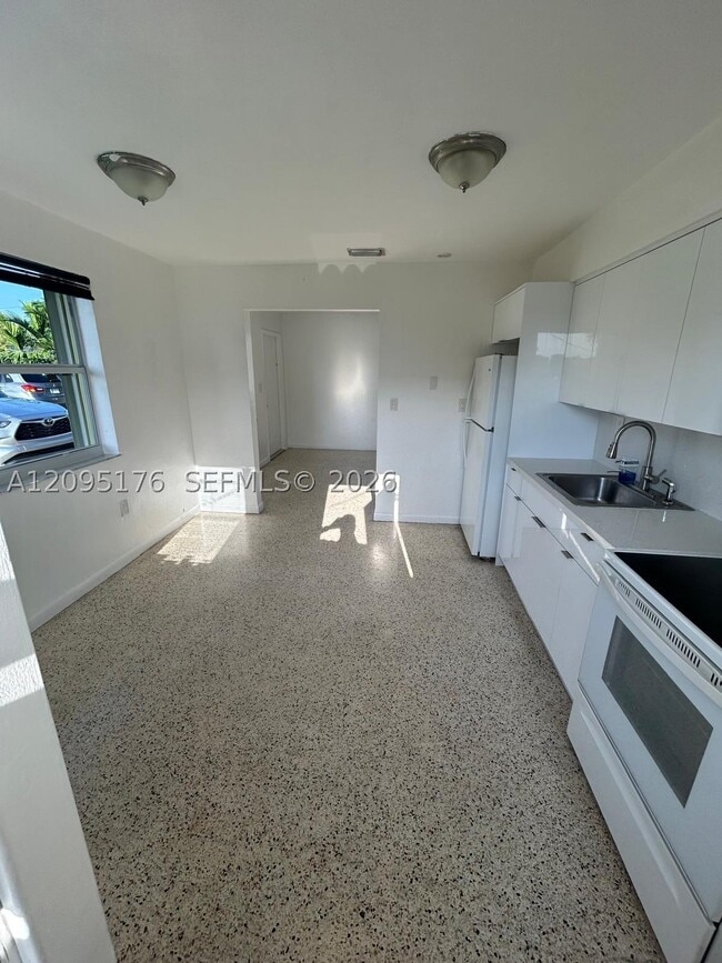 Building Photo - 7358 SW 23rd St