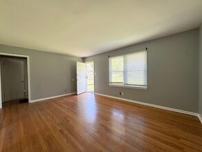 Building Photo - 4511 Virginia Ave