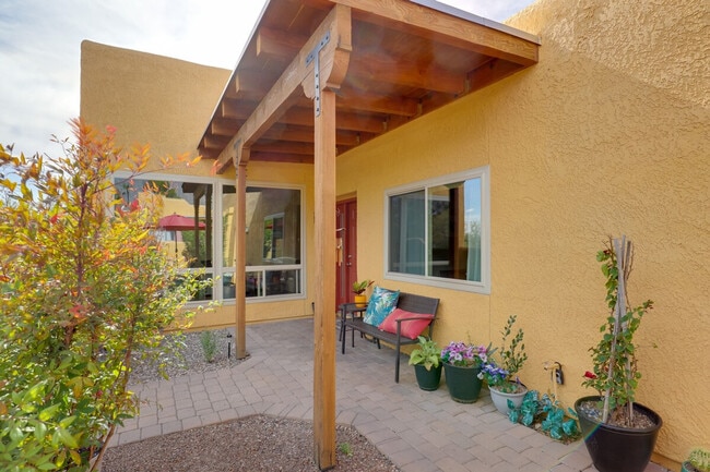 Building Photo - 6255 N Camino Pimeria Alta