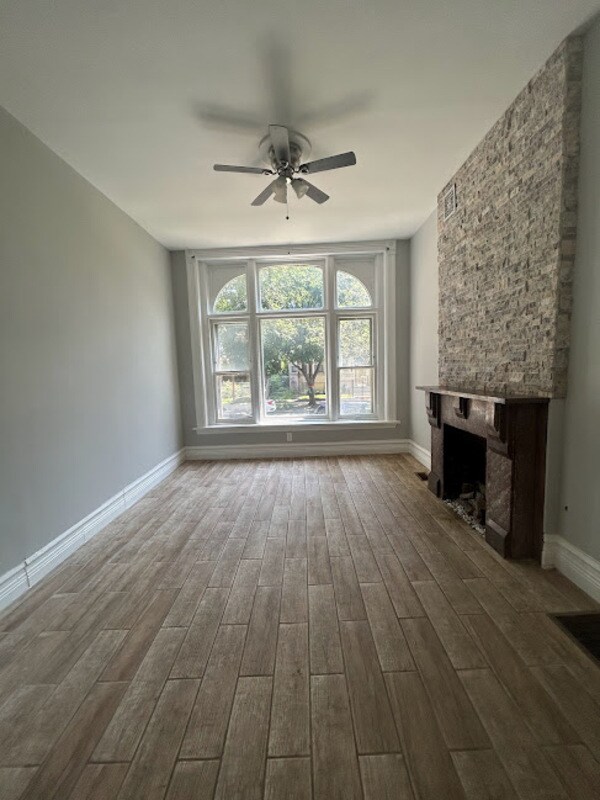 Building Photo - 4840 S Langley Ave