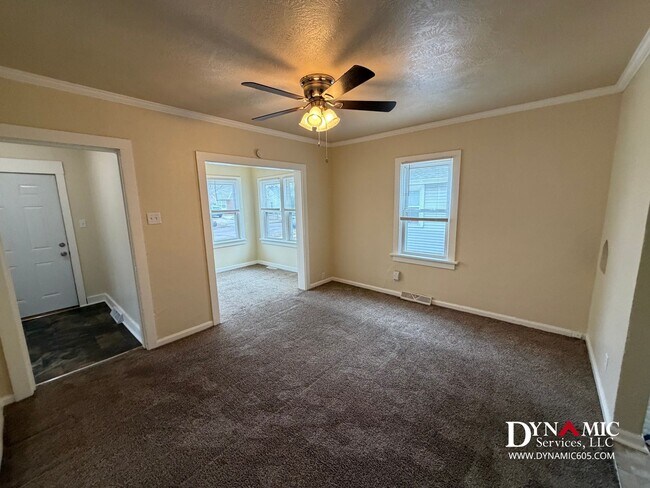 Foto del edificio - 4+ Bedroom, 2 Bath House By Augustana and USF