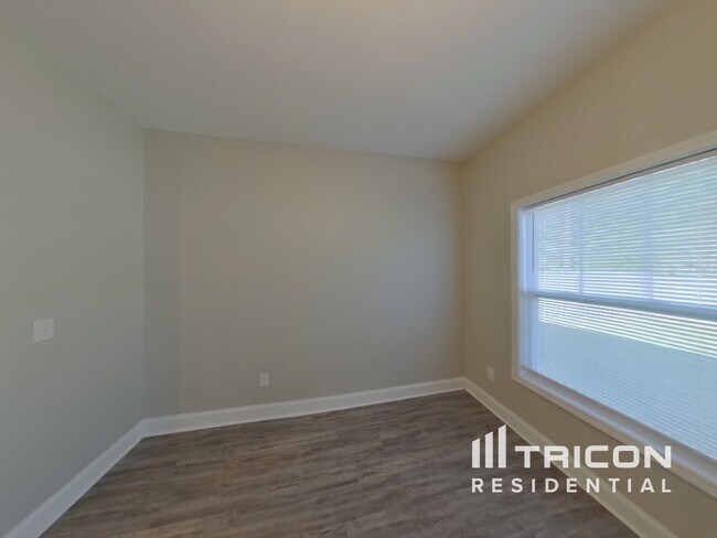 Foto del edificio - 343 Spring Meadow Rd