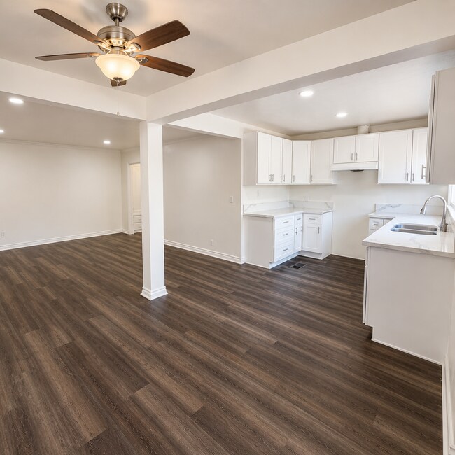Foto del edificio - FOR RENT | Spacious 3 Bedroom + Bonus Room Home | Only $2,000/Month!