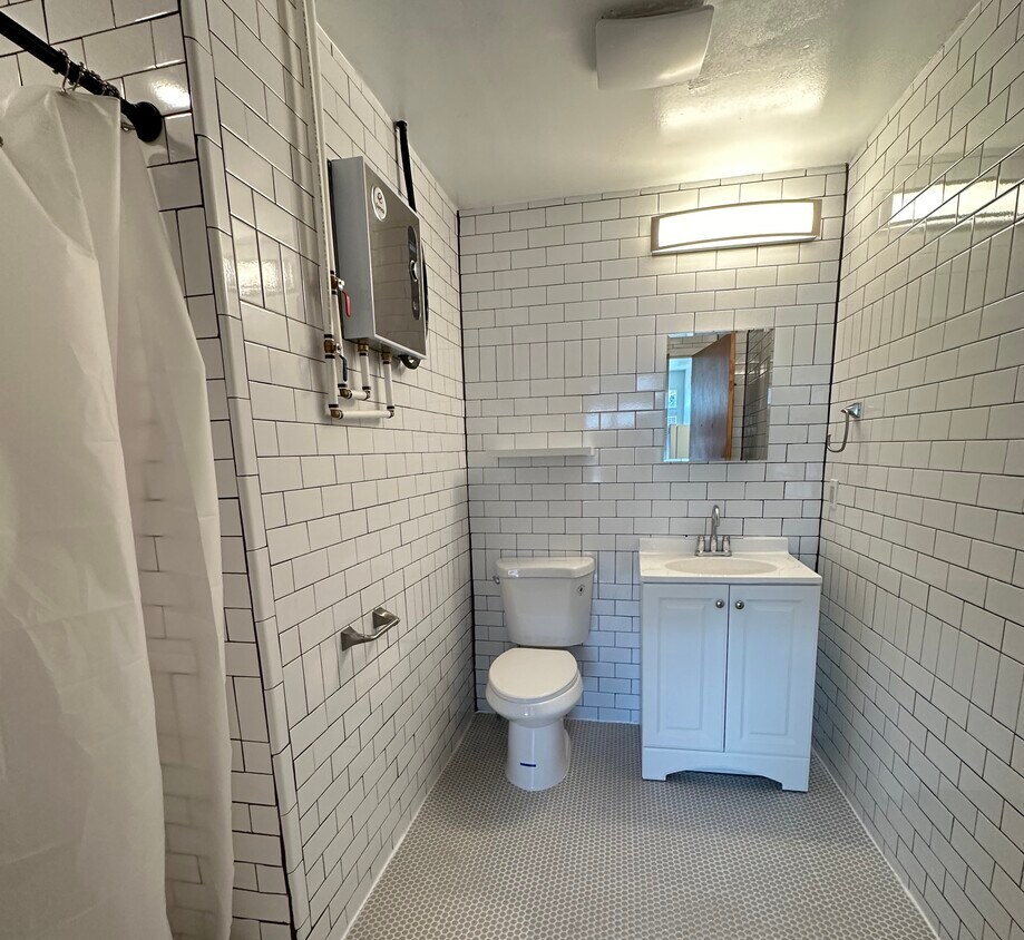 Primary Photo - 2203 Price St