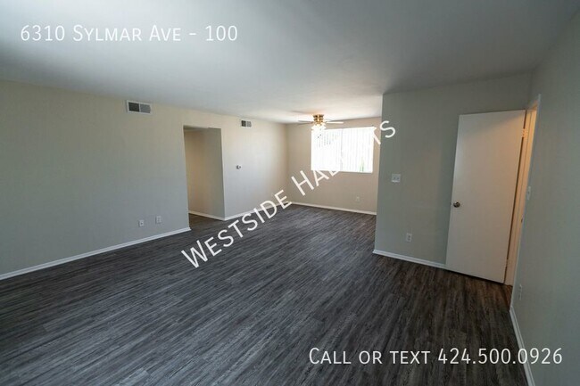Building Photo - 6310 Sylmar - Gorgeous, fully renovated bu...