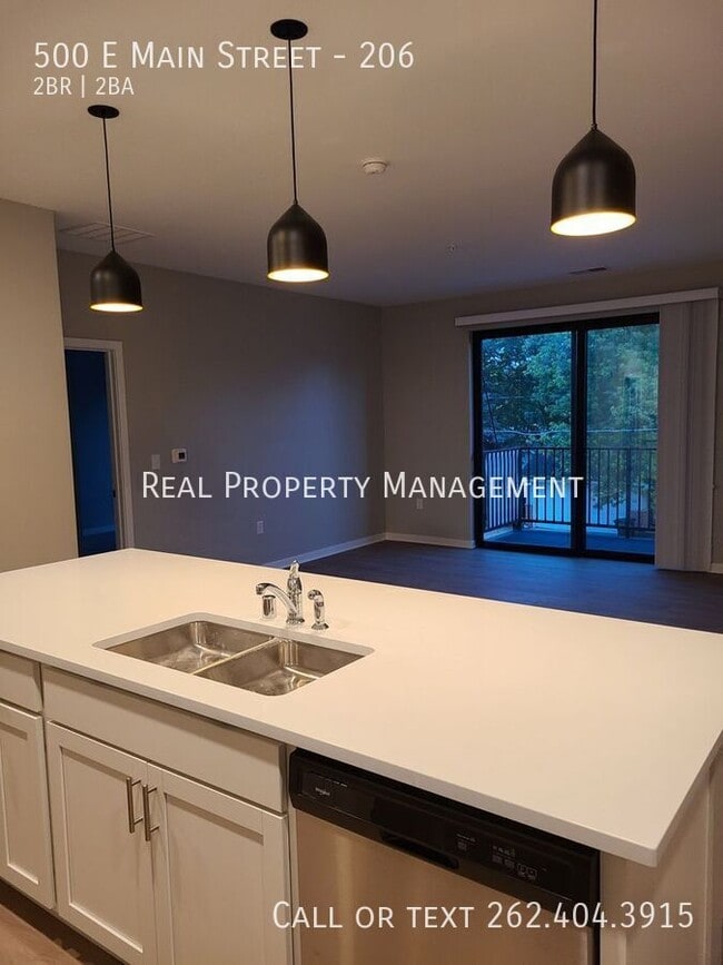 Building Photo - 500 E Main St