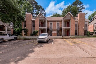 Building Photo - 2401 Sycamore Ave