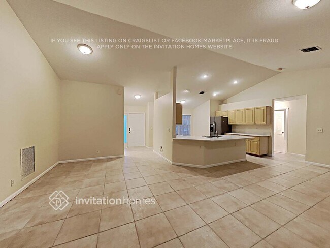 Foto del edificio - 14822 Paddock Dr