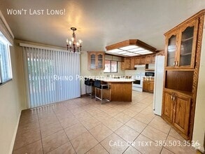 Building Photo - 778 E Enchanted Dr