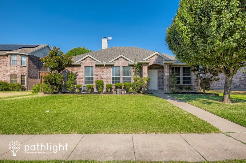 Primary Photo - 103 Hollow Tree Drive, Red Oak, TX, 75154