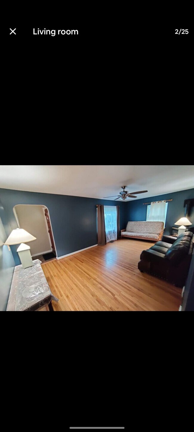 Foto del edificio - 160 Azalea Rd