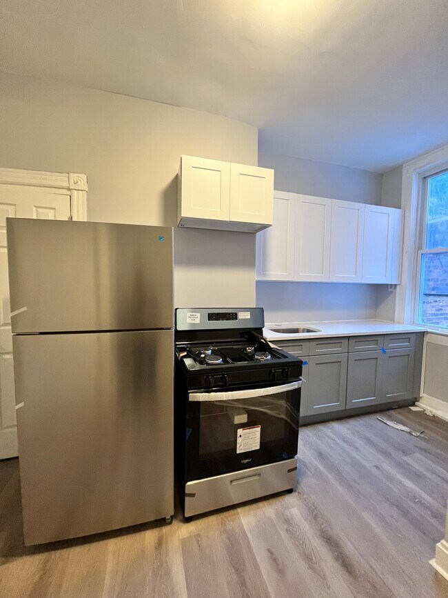 50 Jordan Ave 1L - 53 Jordan Ave