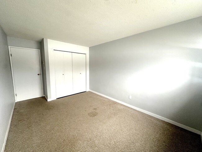 Building Photo - 4280 Quentin Ave