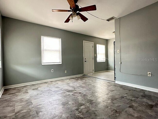 Foto del edificio - 1481 Drew St