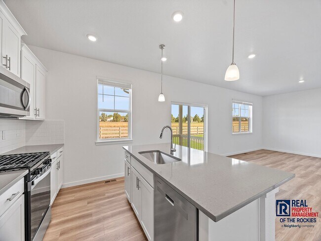 Foto del edificio - 4 Bed 2.5 Bath BRAND NEW BUILD in Berthoud!