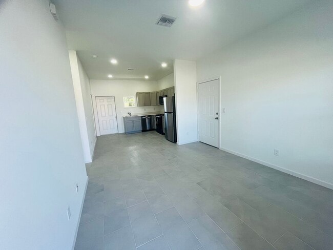 Building Photo - Brand New 2/2/1 -SW Lehigh Acres