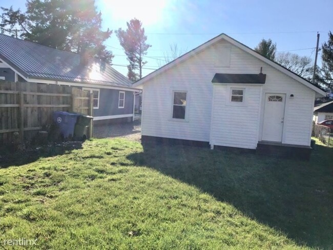 Building Photo - 2 br, 1 bath House - 217 Fayetteville St