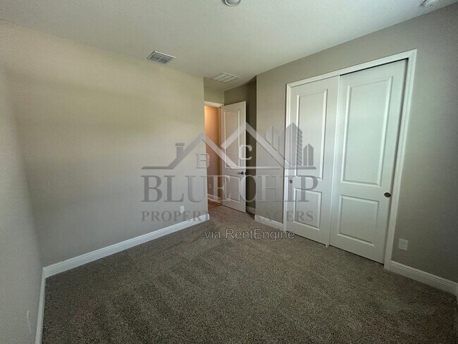 Building Photo - 1008 British Cir