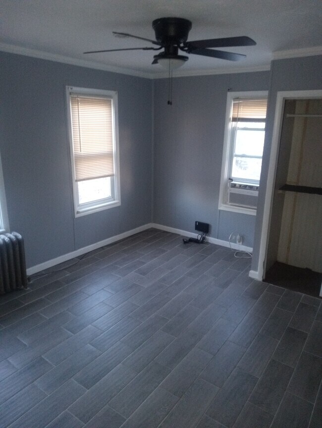 Foto del edificio - 5028 Jefferson Ave