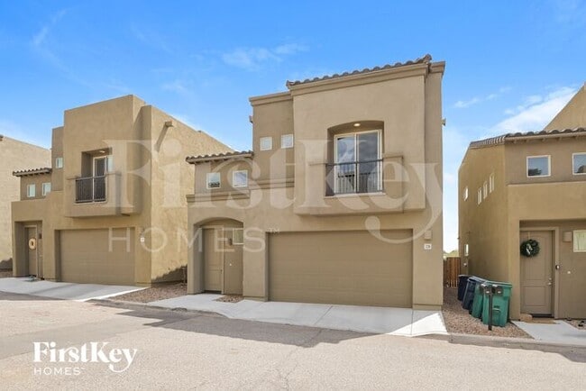 Building Photo - 220 Imperial Ct