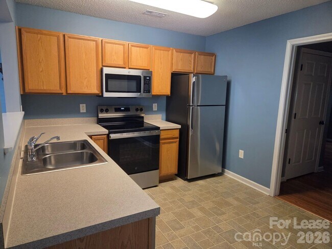 Building Photo - 118 Steam Engine Dr