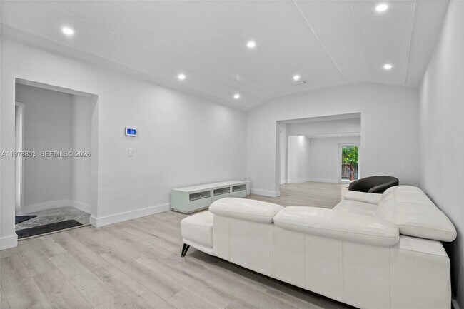 Foto del edificio - 1262 SW 15th Terrace