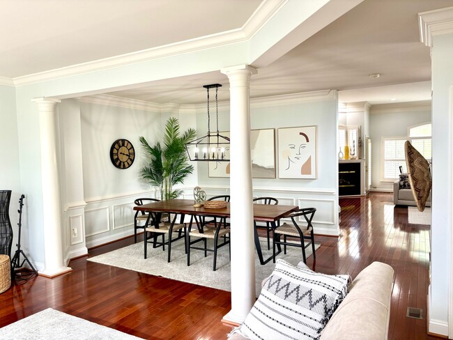 Dining Room - 10017 Blake Ln