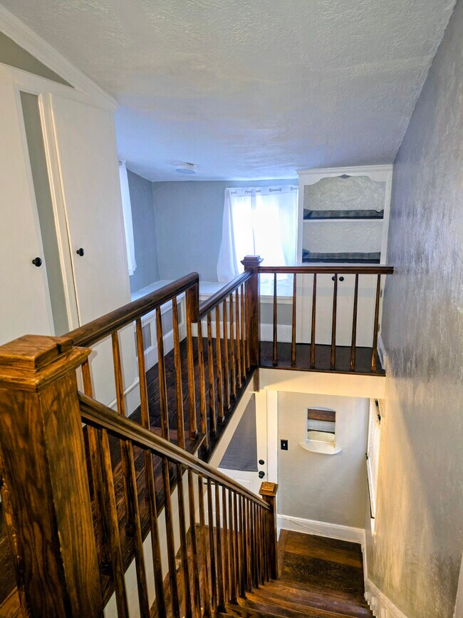 Foto del edificio - 310 N High St