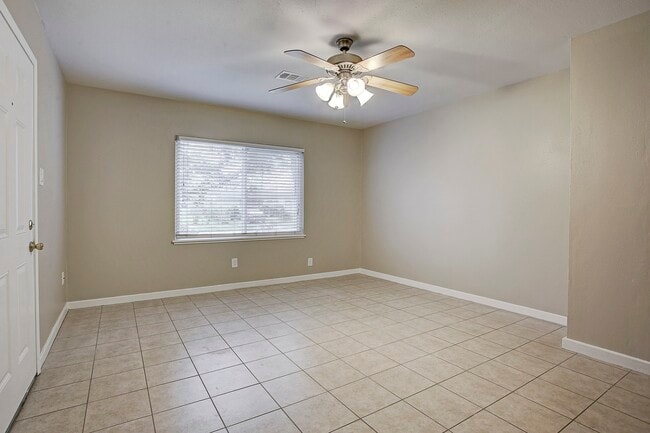 Foto del edificio - 6713 Barney Rd
