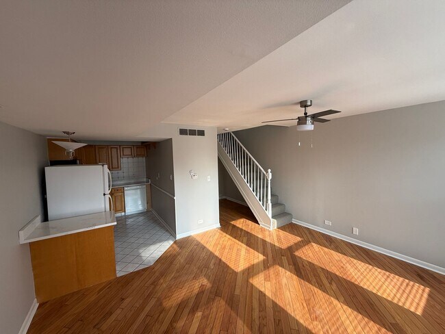 Foto del edificio - 744 W Gordon Terrace