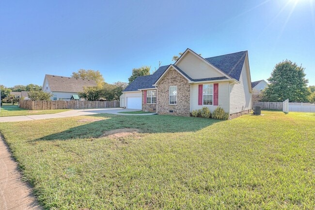 Building Photo - 1419 Colyn Avenue