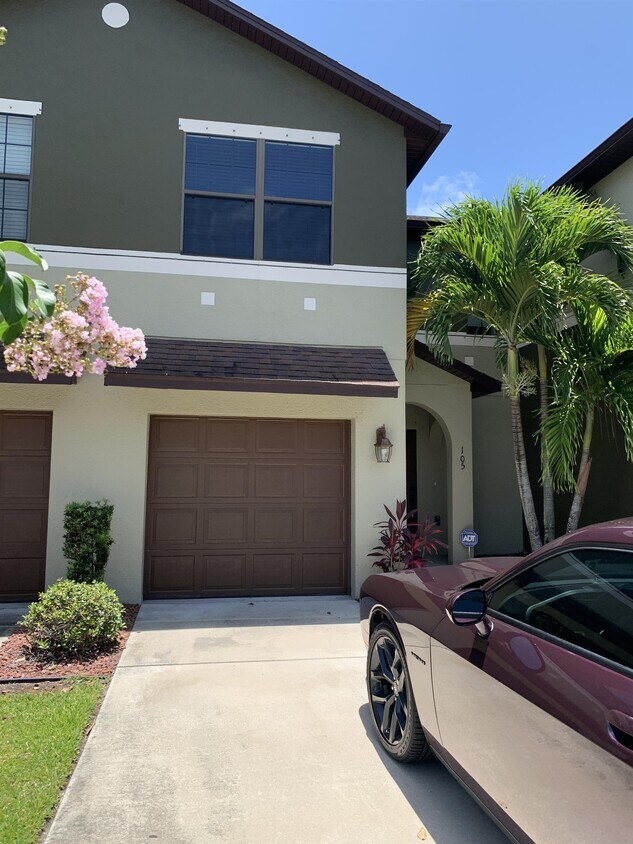 1345 Lara Cir, Rockledge, FL 32955 Townhome Rentals in Rockledge FL