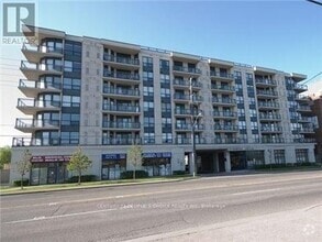 Building Photo - 872-872 Sheppard Ave W
