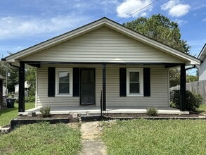 Building Photo - 2215 McCroskey Ave