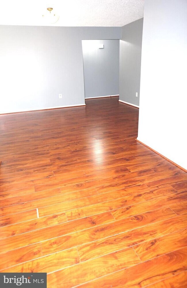 Foto del edificio - 12153 Chaucer Ln