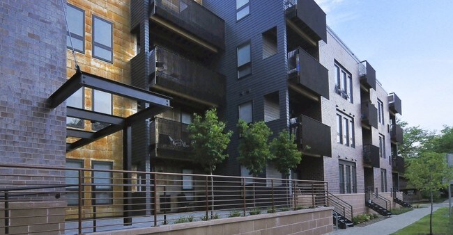 Foto del edificio - Bedford Crossing