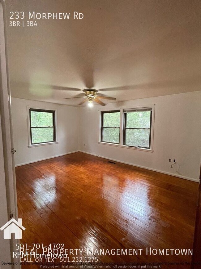 Foto del edificio - Beautiful 3 bedroom 2.5 bath home on Lake ...