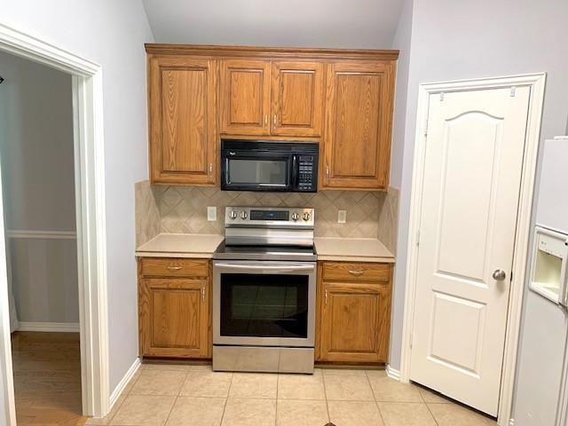 Foto del edificio - 9024 Winding River Dr